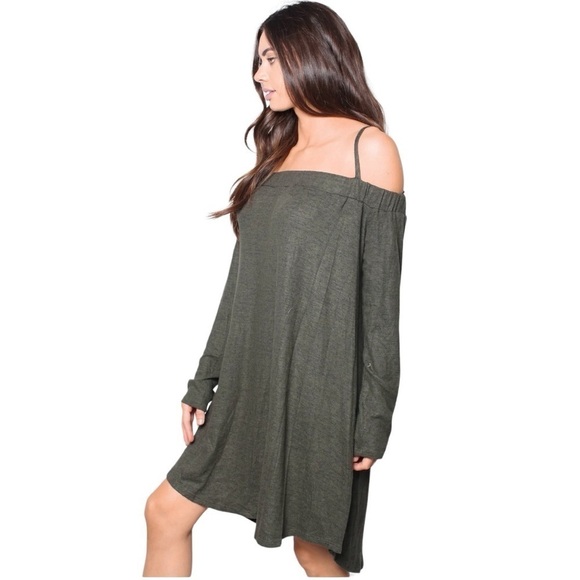 3/$30 LAZY SUNDAYS Cold Shoulder Long Sleeved Dress in Green - Picture 2 of 4